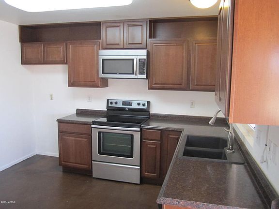 4th image of 9512 N 67th Ln