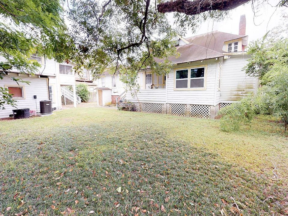 2145-Oak-Street-2-Bedroom-Main-House-10272018_212005
