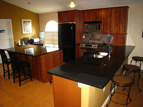 5th image of 2991 Saint James Ln