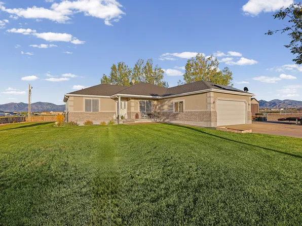 415 S Worthington St, Grantsville, UT 84029