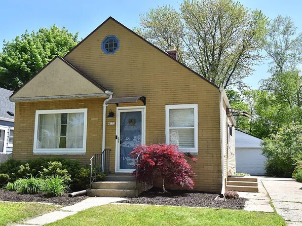 4772 North Diversey BOULEVARD, Whitefish Bay, WI 53211