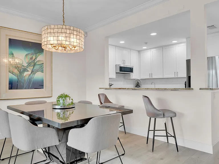 862 Hudson Ave #862 — Photo 14