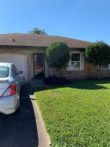 1st image of 120 Saint James Dr