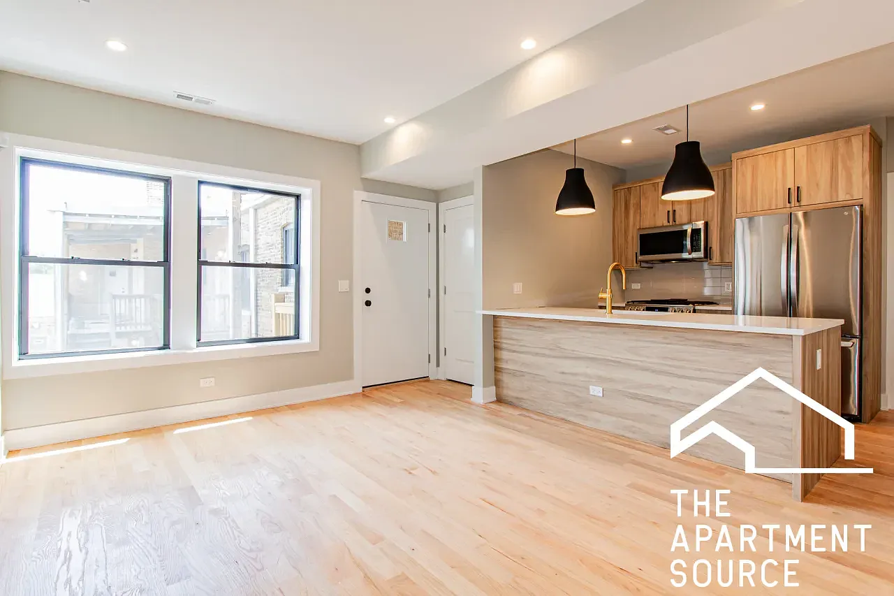 2 bed, 877 sqft, $2,795 — Photo 1