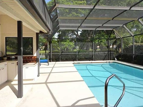 5th image of 8246 Shadow Pine Way