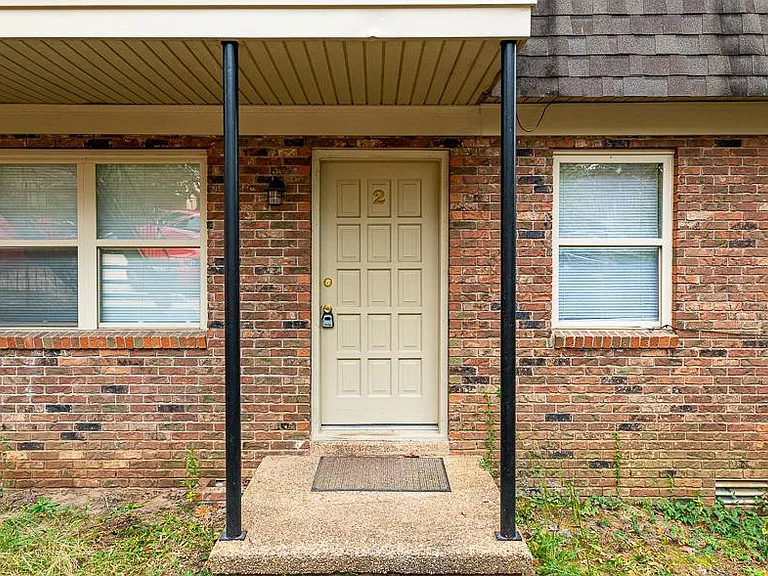 601 Mimi Ln #2 — Photo 9