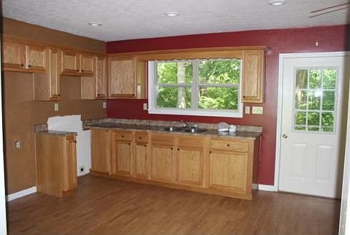 3rd image of 171 Horseshoe Dr