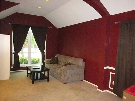 3rd image of 2521 Pecan Meadow Dr