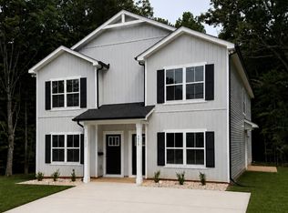 1052 5th St NE, Hickory, NC 28601