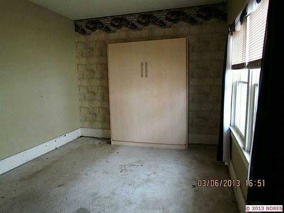 4th image of 227 S Brown St