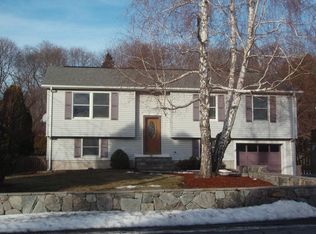 24 Macomber Rd, Gloucester, MA 01930