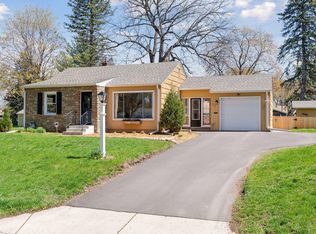 1210 Rhode Island Ave N, Golden Valley, MN 55427