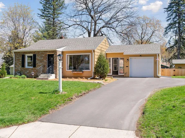 1210 Rhode Island Ave N, Golden Valley, MN 55427