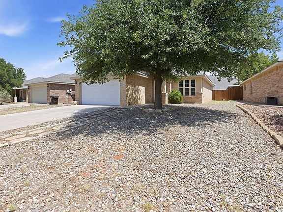 3rd image of 704 Nolan Ryan Dr