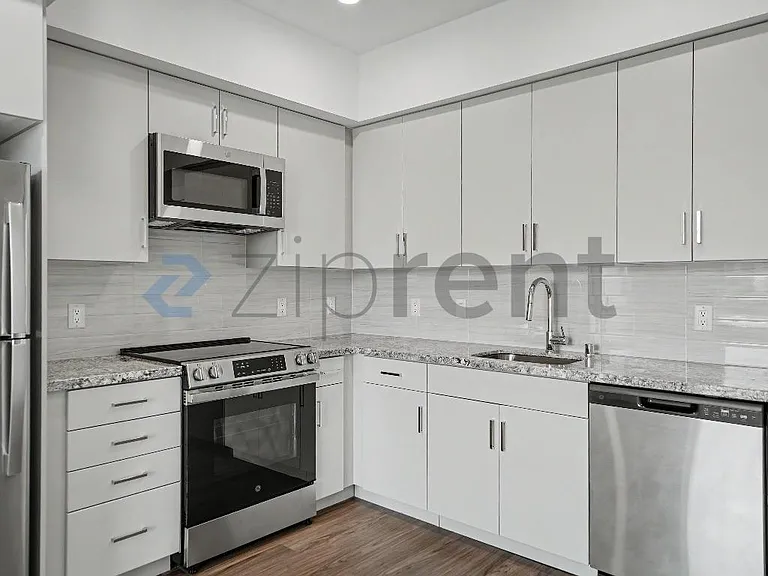 18900 Parthenia St #310 — Photo 15
