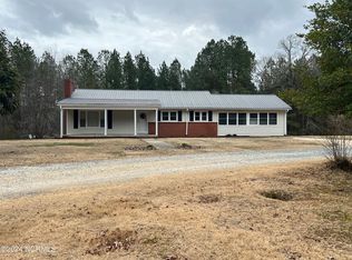 745 S Middleton St, Robbins, NC 27325