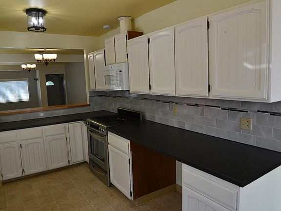 3rd image of 1175 Ebener St