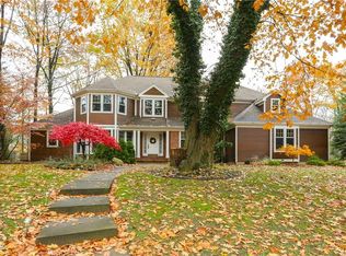 44 Hidden Pines Ct, East Amherst, NY 14051