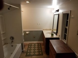 715 Cedar Ct, Hampstead, NC 28443