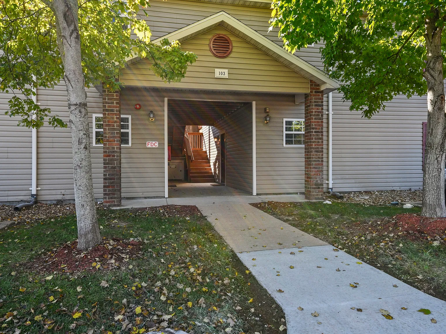 103 Garden Cir — Photo 3