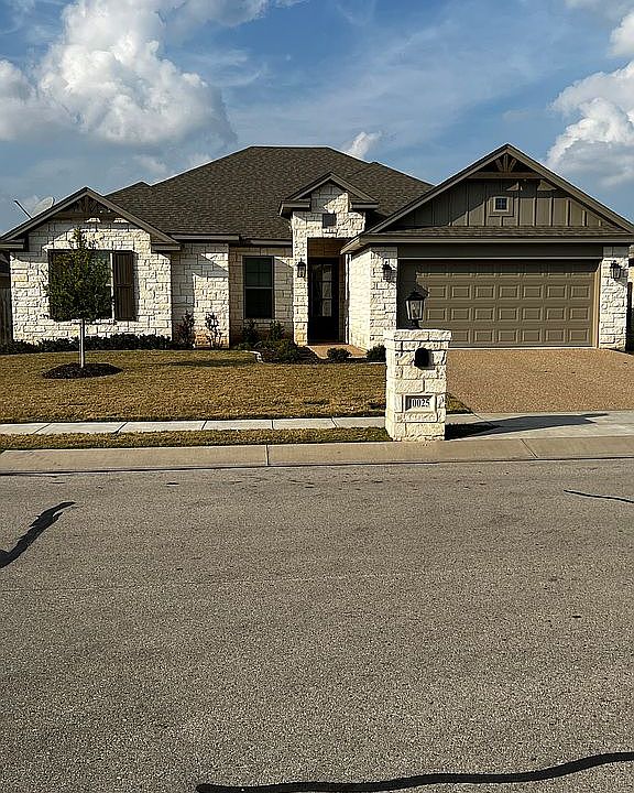 1st image of 10025 Wildberry Dr