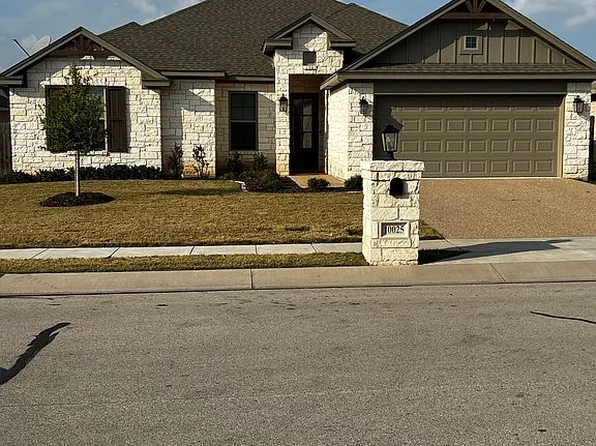 10025 Wildberry Dr, Woodway, TX 76712