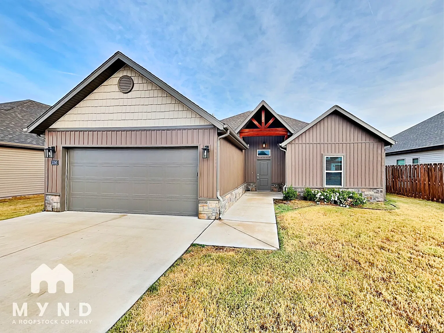 3 bed, 2.0 bath, 1565 sqft, $1,619 — Photo 1