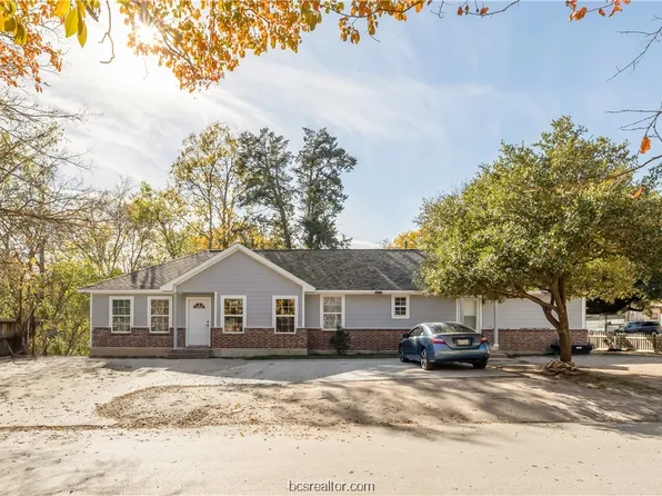 1328 Baker Ave, Bryan, TX 77803
