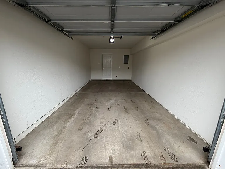 Sawgrass Apartments & Townhomes — Photo 16