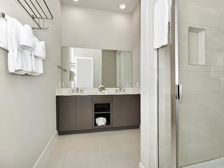 7740 Sandy Ridge Dr #220 — Photo 22