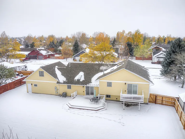 402 S Yellowstone Ave — Photo 4