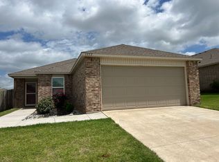 1357 Dustin Dr, Edmond, OK 73003