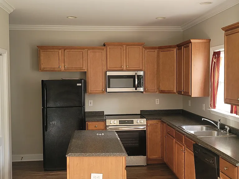 436 Woodbark Ct — Photo 6