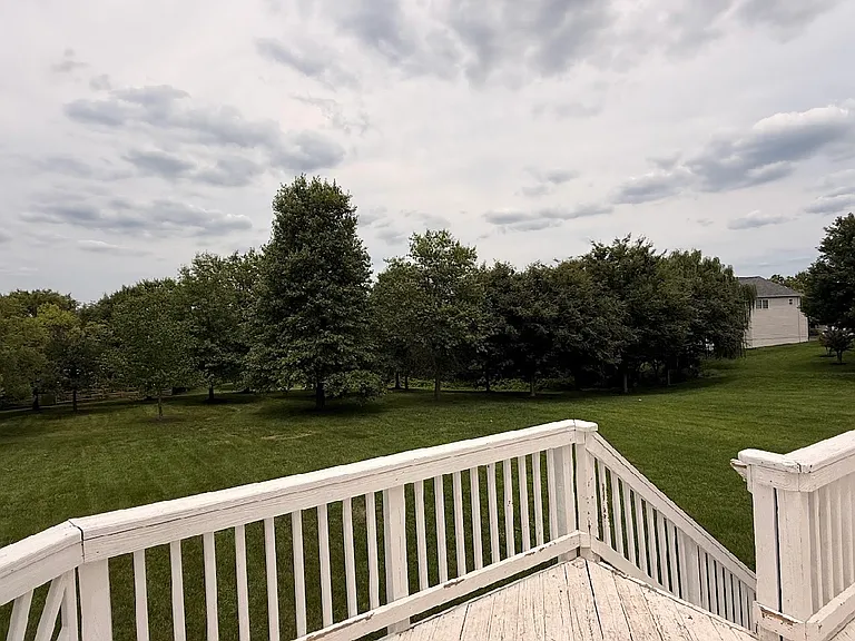 43520 Lucketts Bridge Cir — Photo 33