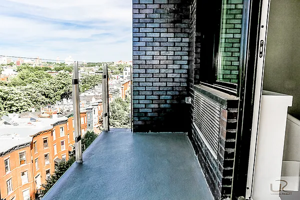 Rented by Urban Realty NYC | media 34