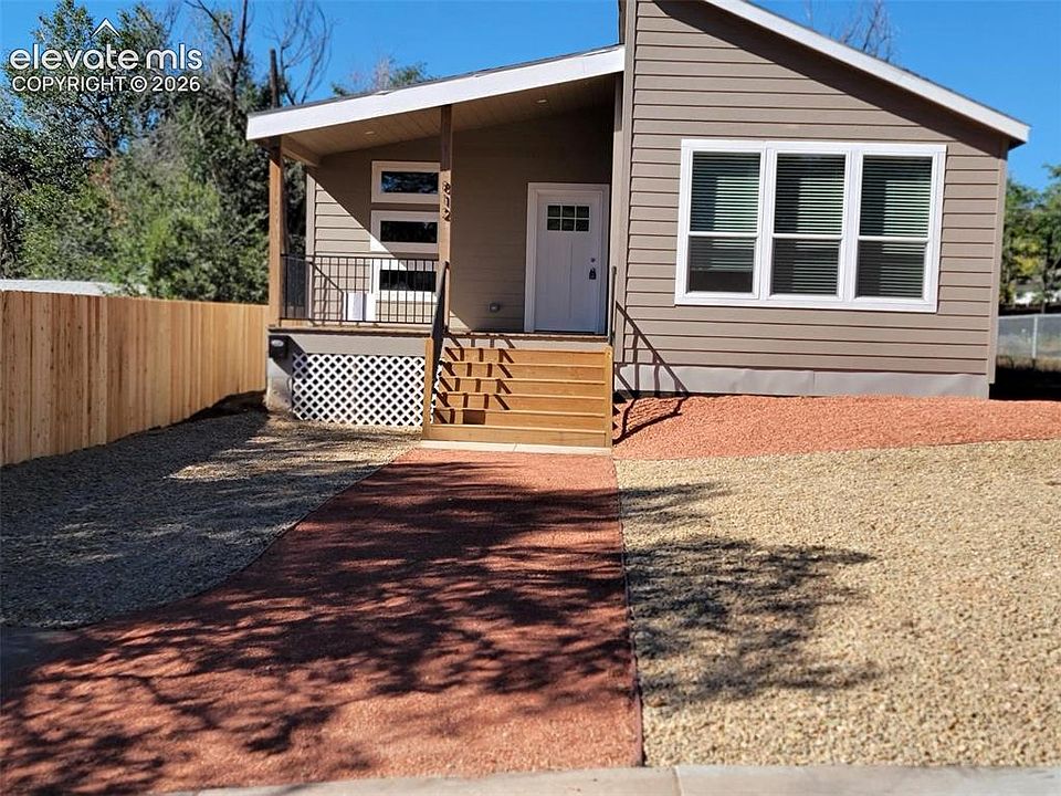 1st image of 812 Iowa Ave