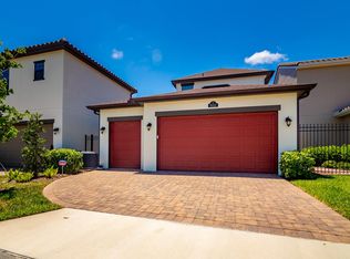 8910 Napolo Dr, Melbourne, FL 32940