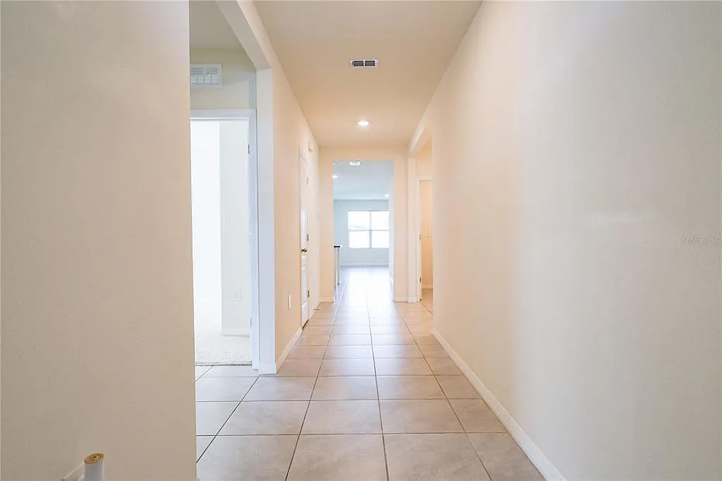 4 bed, 2.0 bath, 1846 sqft, $2,200 — Photo 2