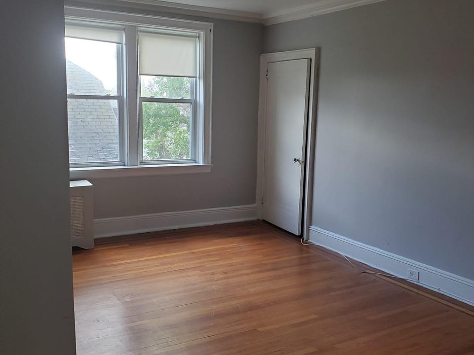 2nd image of 365 12th St #Ed3ef2111