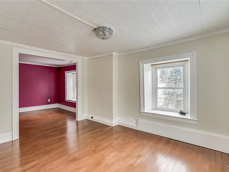 100 N Main St — Photo 36