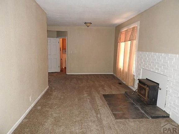 4th image of 1227 E 10th St