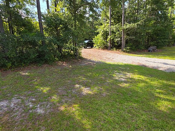 4th image of 709 Old Church Road