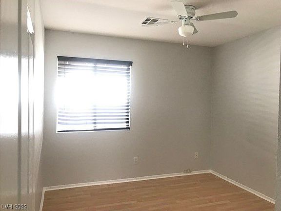 5th image of 8373 Haven Cove Ave