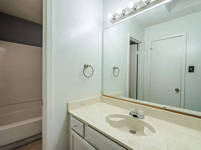 7825 Beauregard Cir — Photo 15