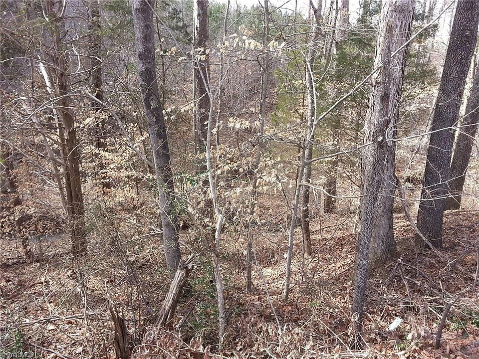 2nd image of 1644 Pecan Rd