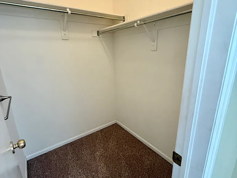 7070 Mountain Creek Grv — Photo 11