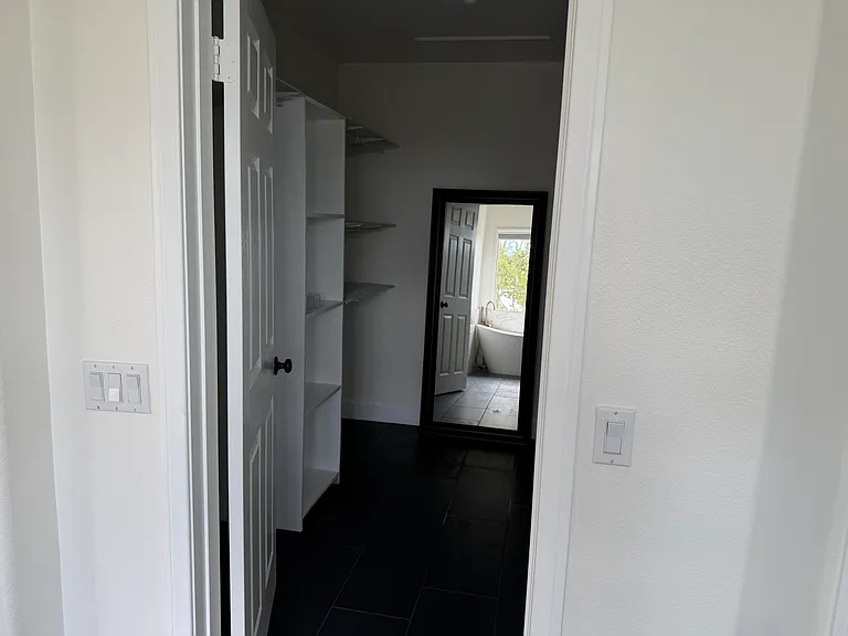 15 Field Point — Photo 14