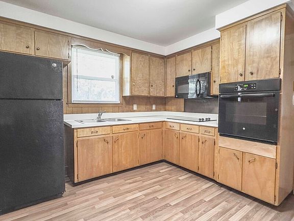 5th image of 1641 Vista Ln
