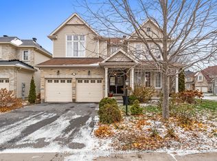 167 Chenoa Way, Ottawa, ON K2J0W8