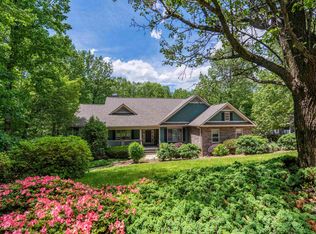 8 Rustic Ct, Landrum, SC 29356